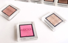 ブルベ向けアディクションのアイシャドウ