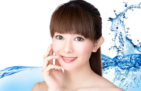 乾燥肌でお悩みの方にオススメの保湿美容液