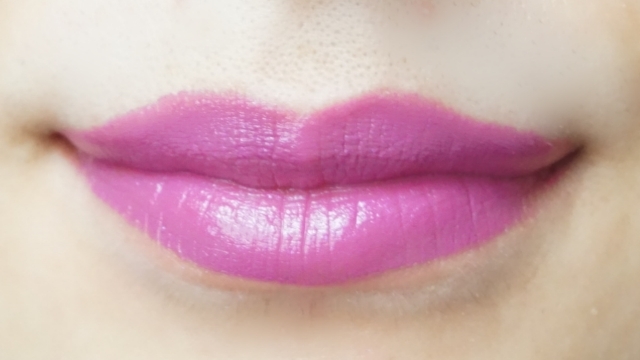 ヴィセアヴァンリップスティック「011 AFFAIR ミステリアスなラベンダーパープル」