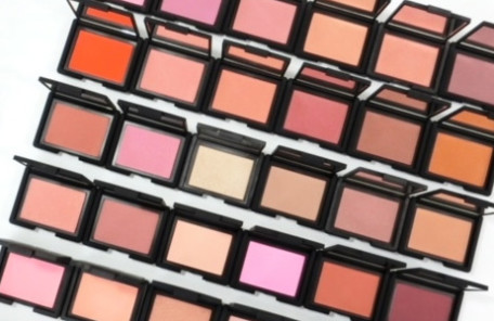 NARS(ナーズ)人気チーク「ブラッシュ」全色紹介