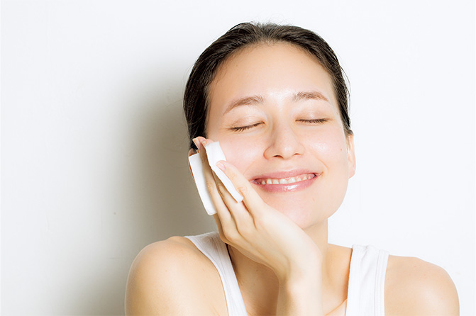 肌潤化粧水の使い方02