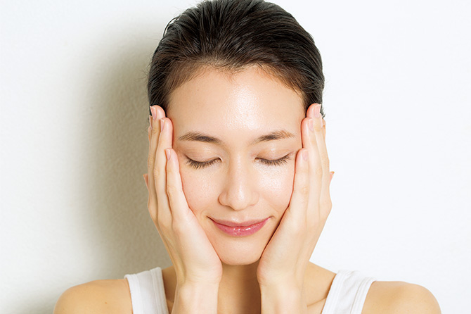 肌潤化粧水の使い方04