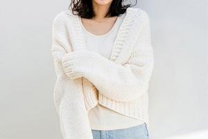 骨格ウェーブタイプがスタイルアップできる上重心のデザイン「ショート丈」